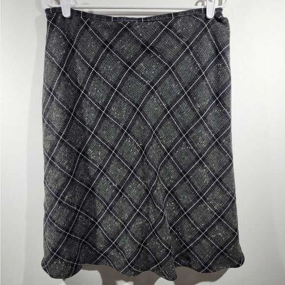 Villager woman's plaid‎ midi skirt - Picture 2 of 6